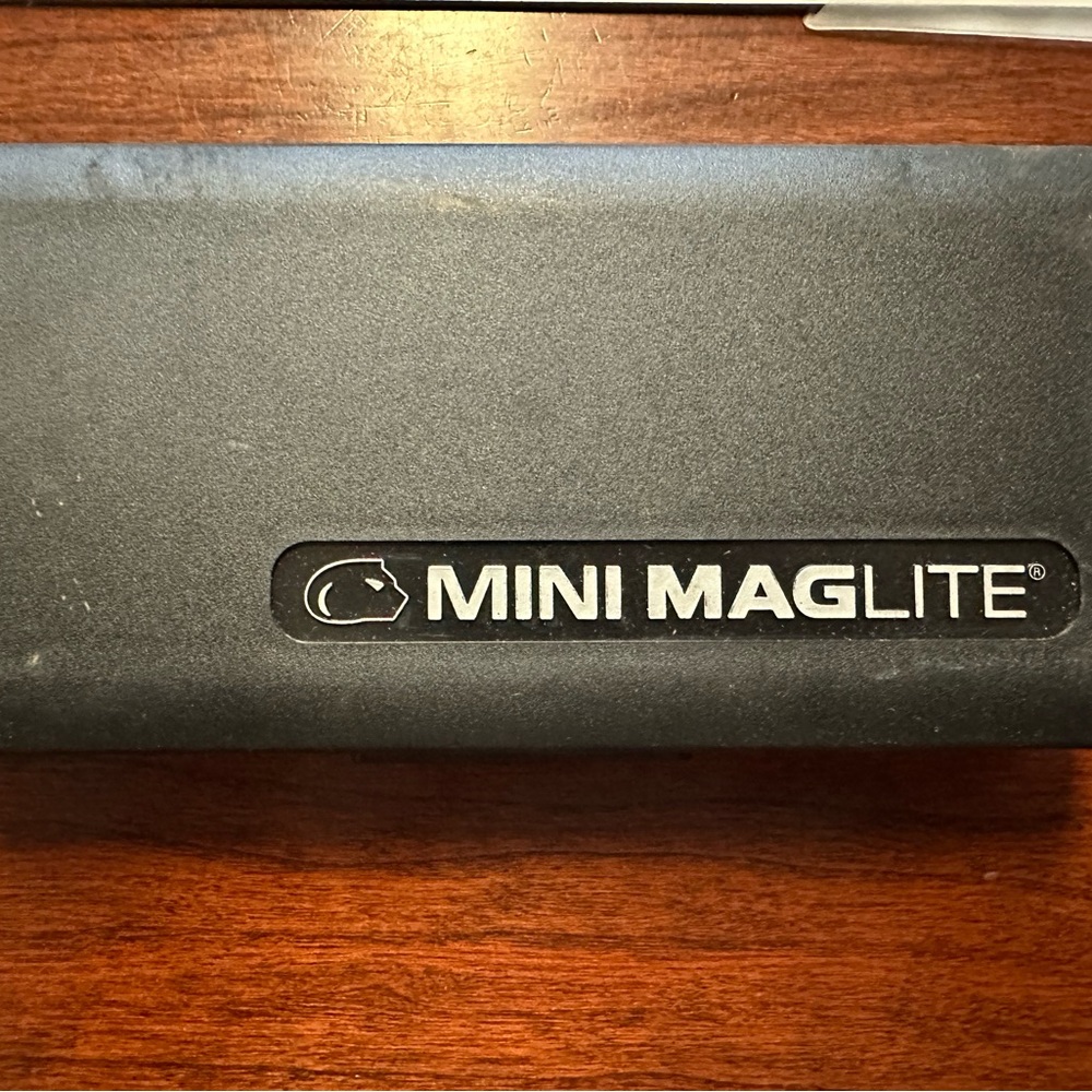 Trane Mini Maglite Flashlight with Case - Picture 4 of 4